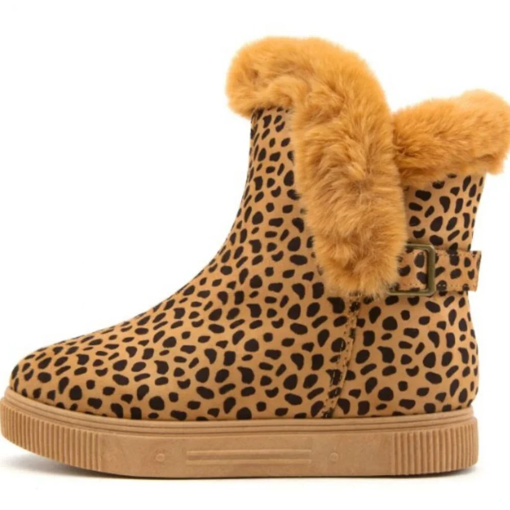 COZETTE-03 FUR SIDE CUT BOOTIES Women – Cheetah